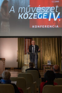 Idén is megrendezésre került „A művészet közege” című konferencia a Pesti Vigadóban