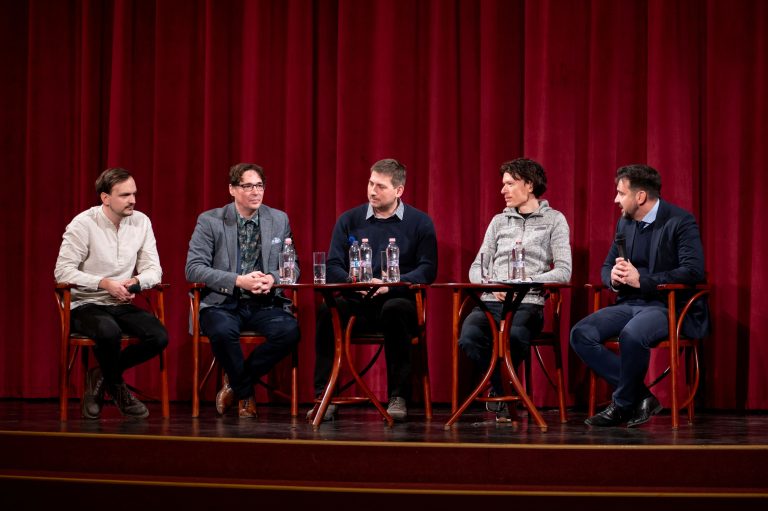 Teltházas vetítéssel indult az idei programév – hatalmas sikert aratott a Vasmese a magyar kultúra napján